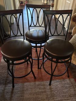 Bar stools swivel