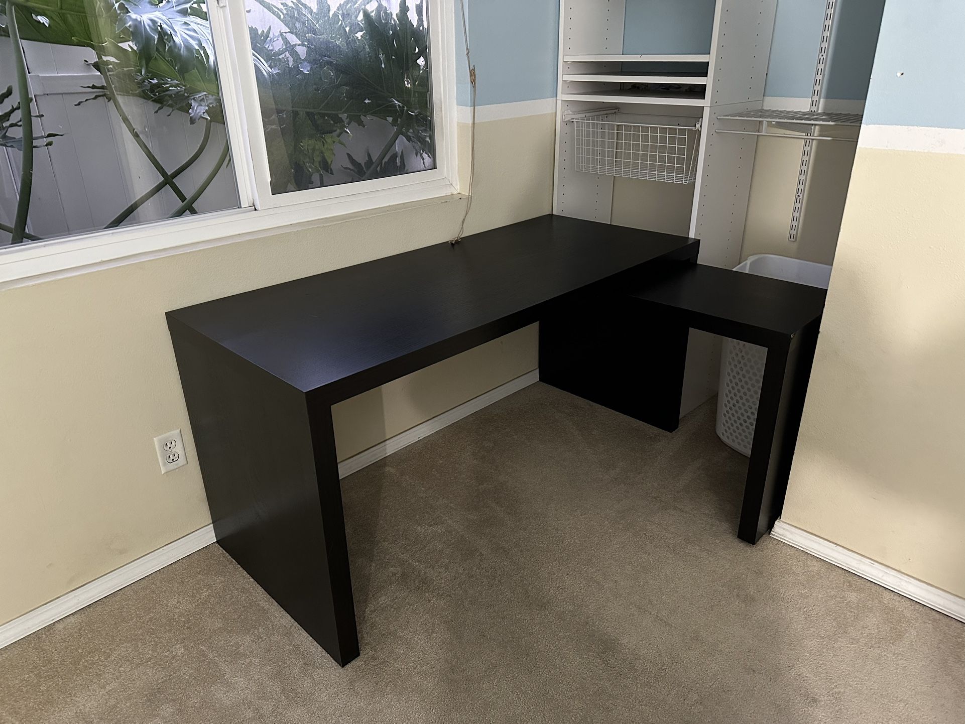Black Table With Pull Out Desk