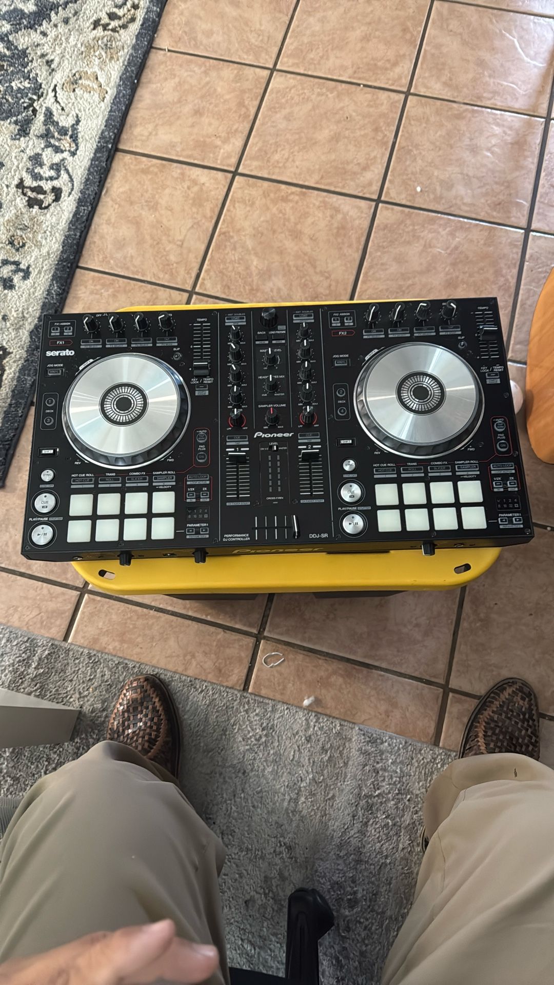 Pioneer DDJ-SR With Serato