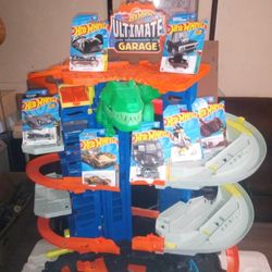 HOT WHEELS ULTIMATE GARAGE