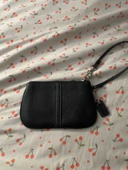 Coach Vintage Pebbled Leather Wristlet