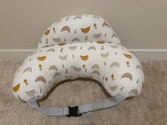 Momcozy nursing pillow