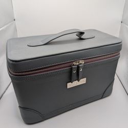 doTERRA Essential Oil Case Plus NEW Natrogix Bliss Essential Oil 9 Pack