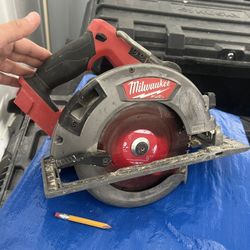 Milwaukee Fuel Circular Saw