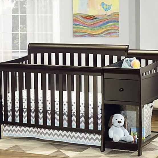 4 In 1 Convertible Crib With Changer