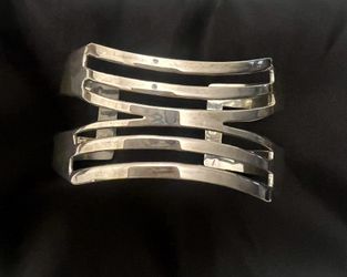 925 Sterling Silver Bangle
