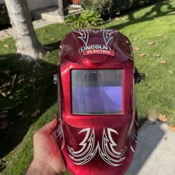 Lincoln Electric Viking Auto-Darkening Welding Helmet