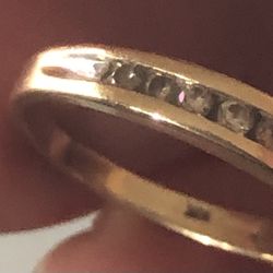 💕 10K Yellow Gold & CZ Band Size 6