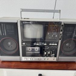 Emerson XLC-555 Portable TV with Radio