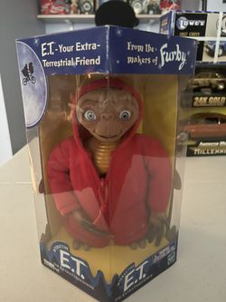 ET Extra Terrestrial Furby Talking Doll NIB