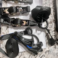 Brand New 4-Pack Heavy Duty Ratchet Straps 15ft 1800 LB + Storage Bag - Never used