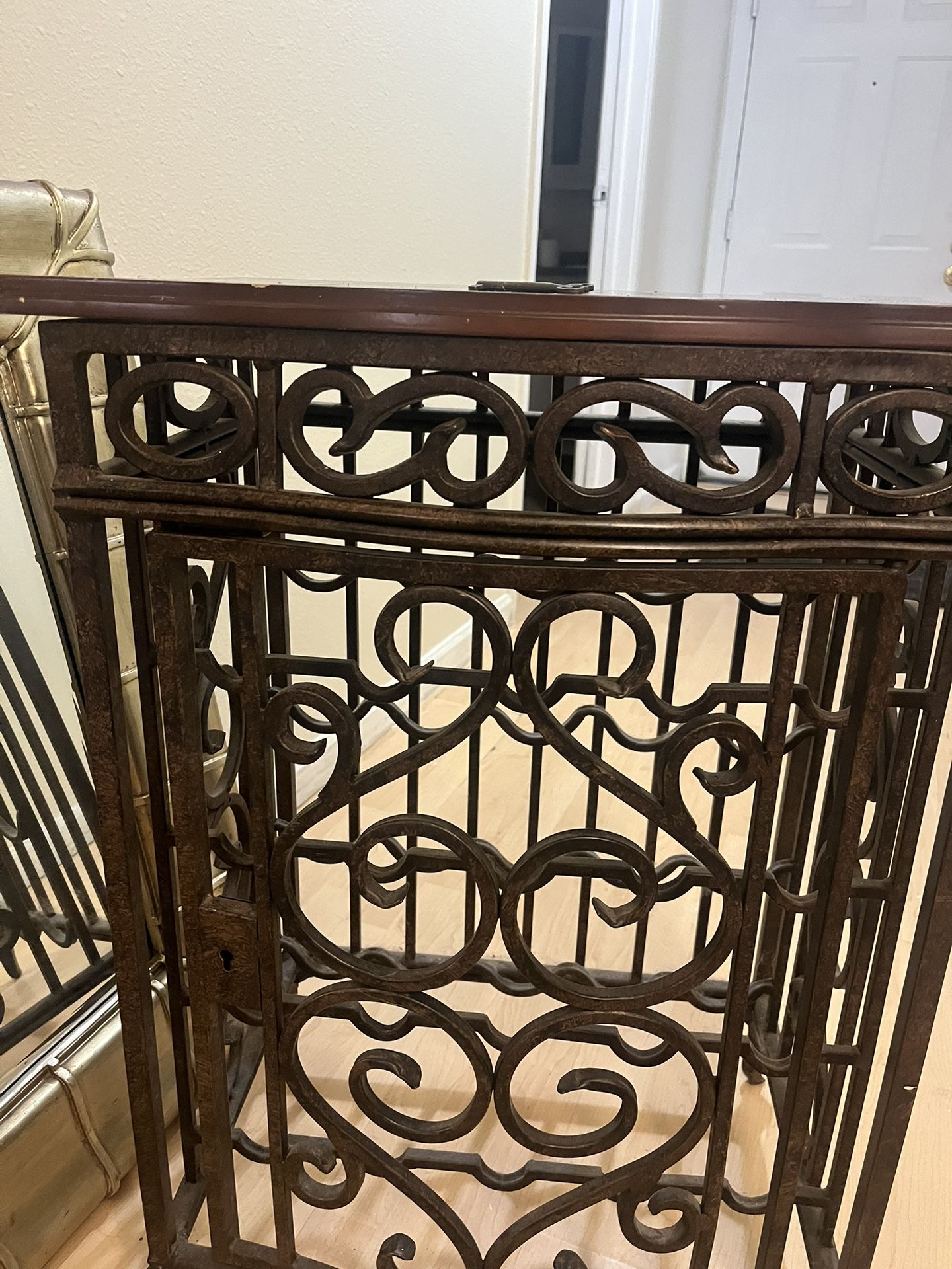 Big Mirror And Wines Rack