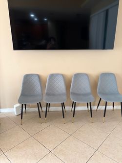 Set of 4 Gray Velvet Dining Chairs