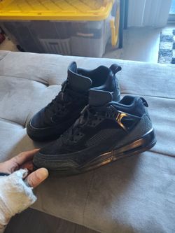 Size 6Y  Jordan Spizike Triple Black Sneakers