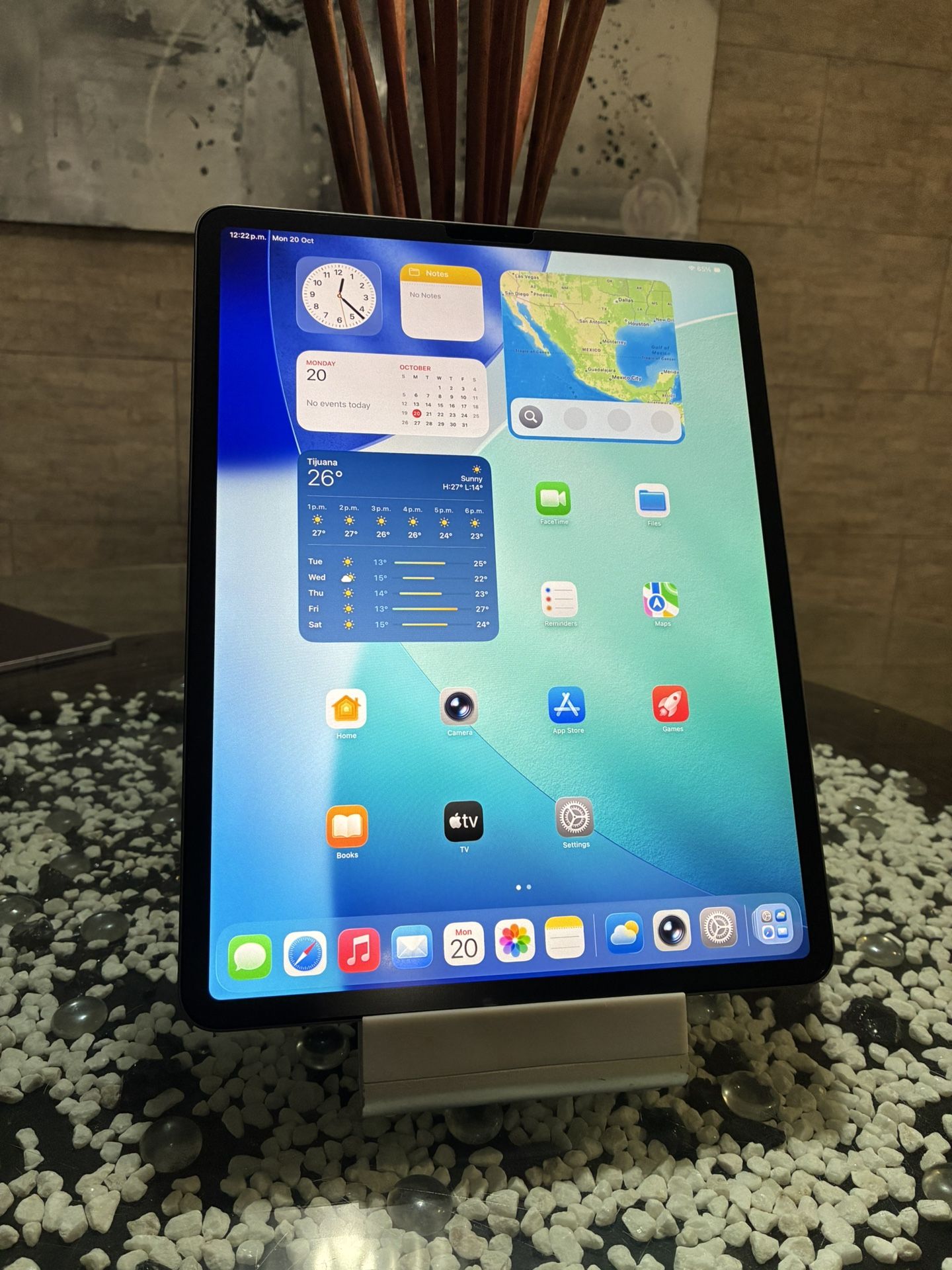 iPad PRO 12.9ββ 4th Gen