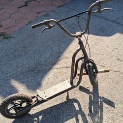 Mongoose Scooter 