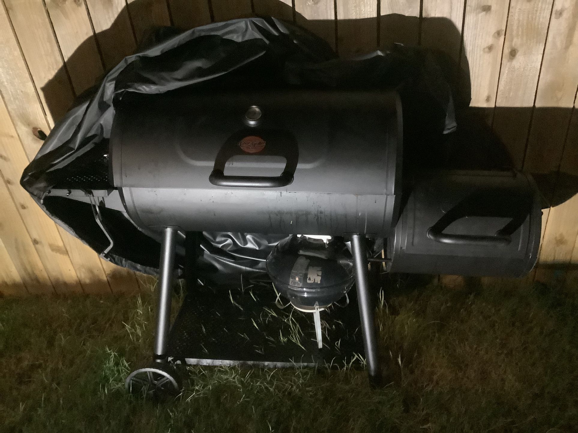 Char-Griller BBQ grill Model 1733 Black