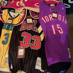 NBA JERSEY  MITCHELLE N NESS. NIKE 