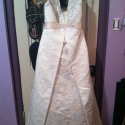 David’s Bridal Halter Wedding Dress 18W
