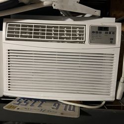 GE 11600 BTU Air Conditioner