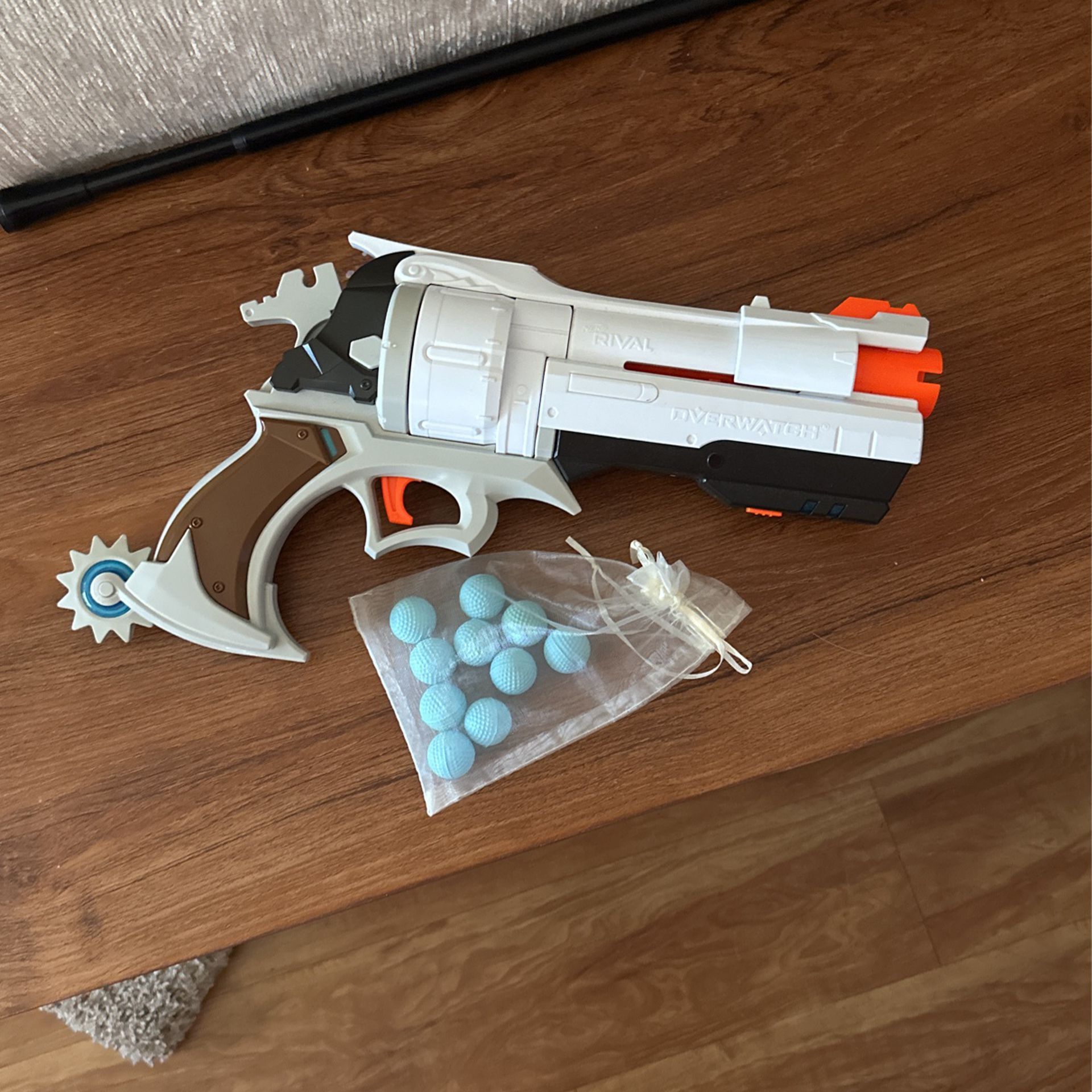Nerf Gun With Amo