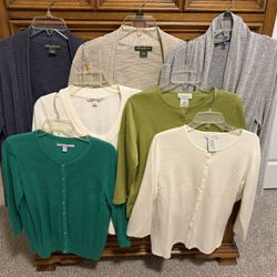 Women’s Size LARGE Sweaters