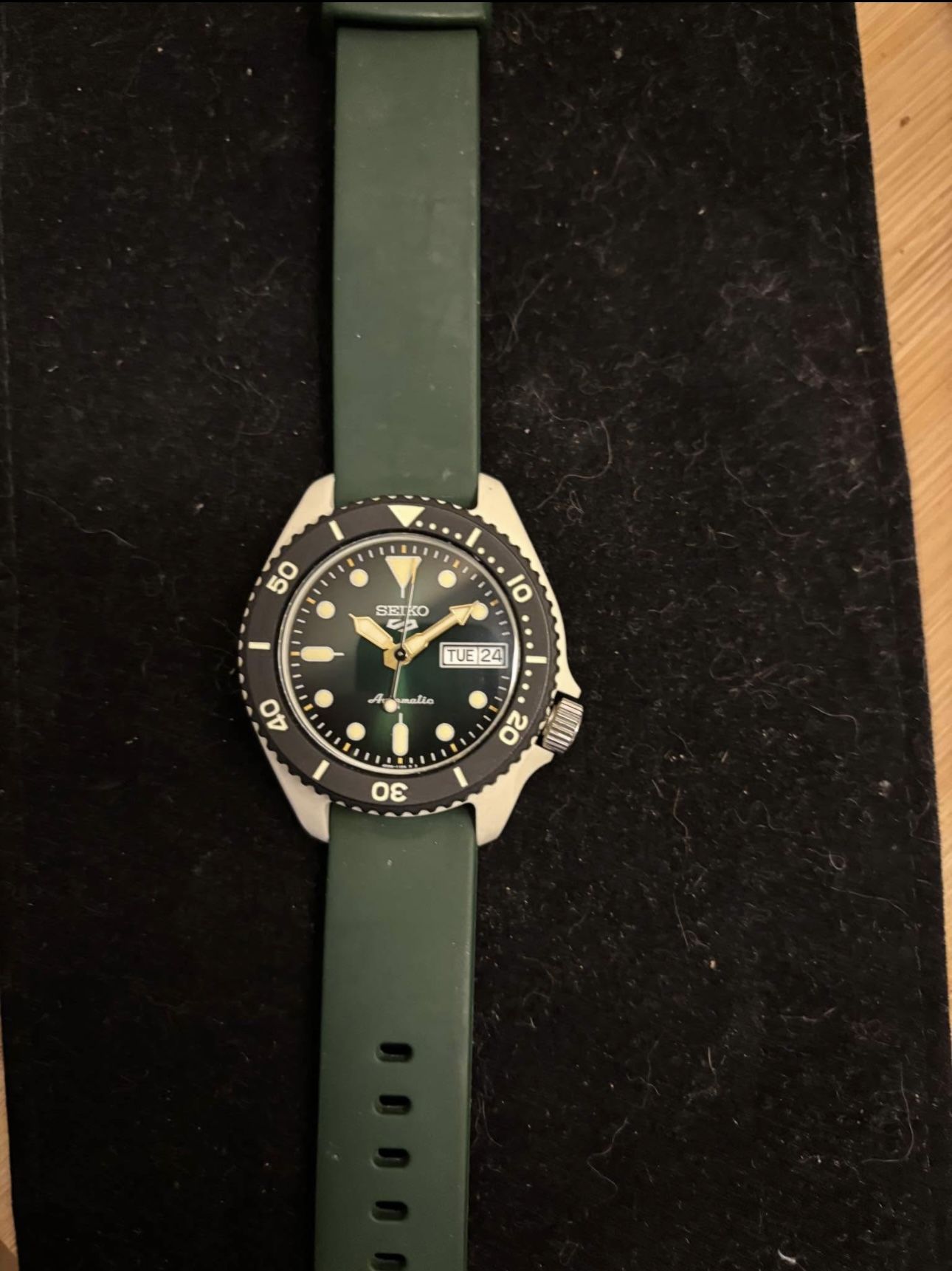 Seiko 5 Sports Automatic “Safari” 4R36 Automatic (Hacking + Hand-Winding)