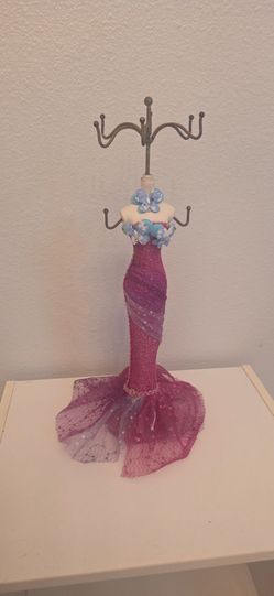 JEWELRY ORGANIZER