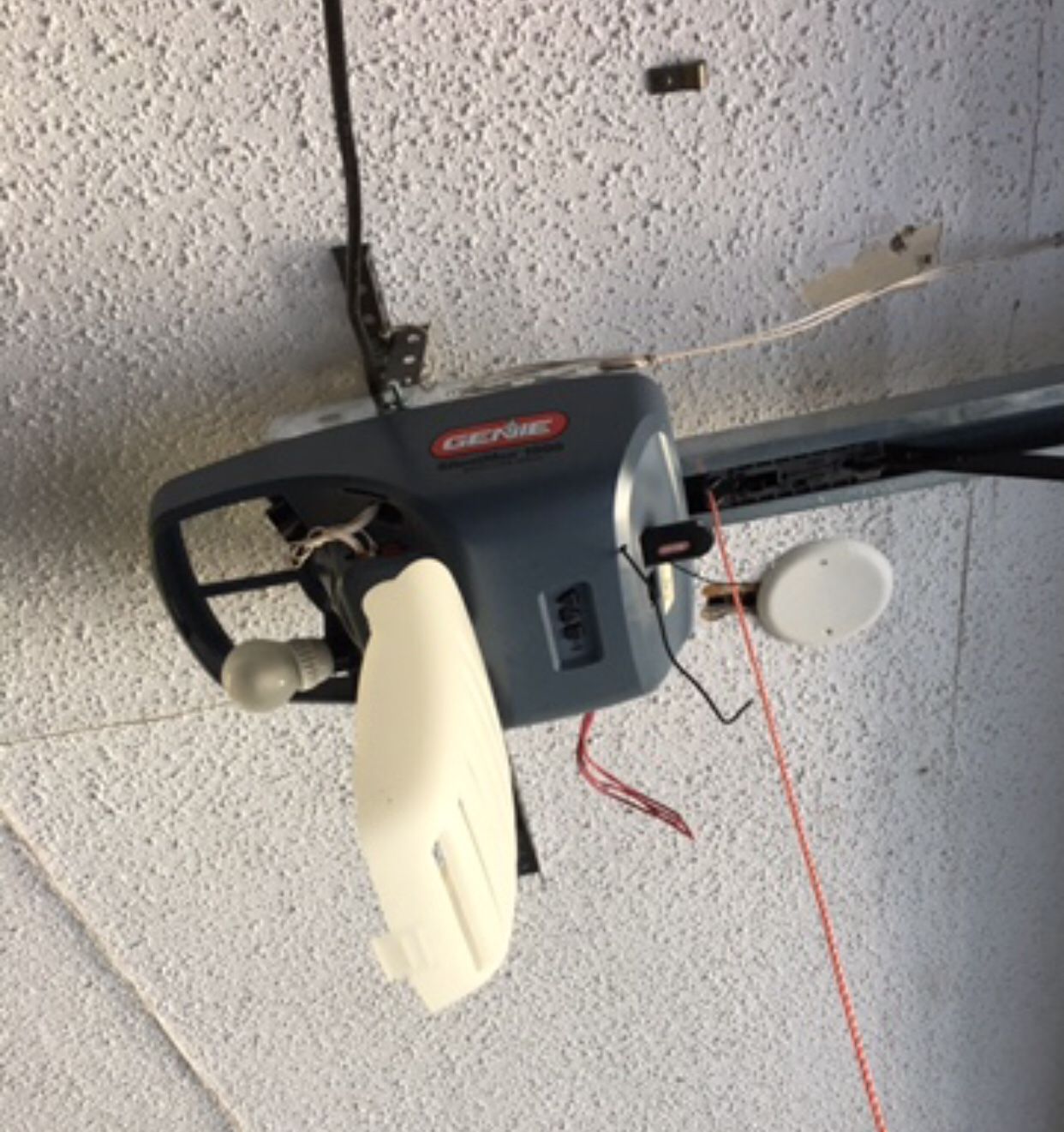 Garage door motor opener