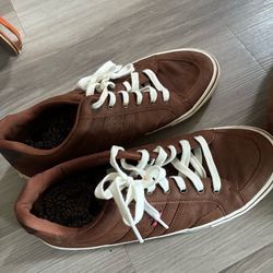 Men shoes size 11 Levi’s