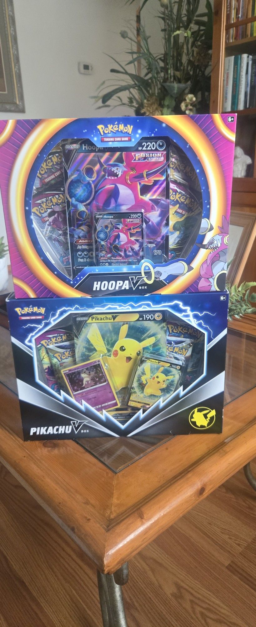 Hoopa V box Pikachu V box Pokemon