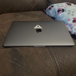 Mac Book