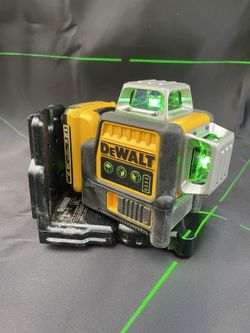 Dewalt 3-Beam 360 Degree Green Laser