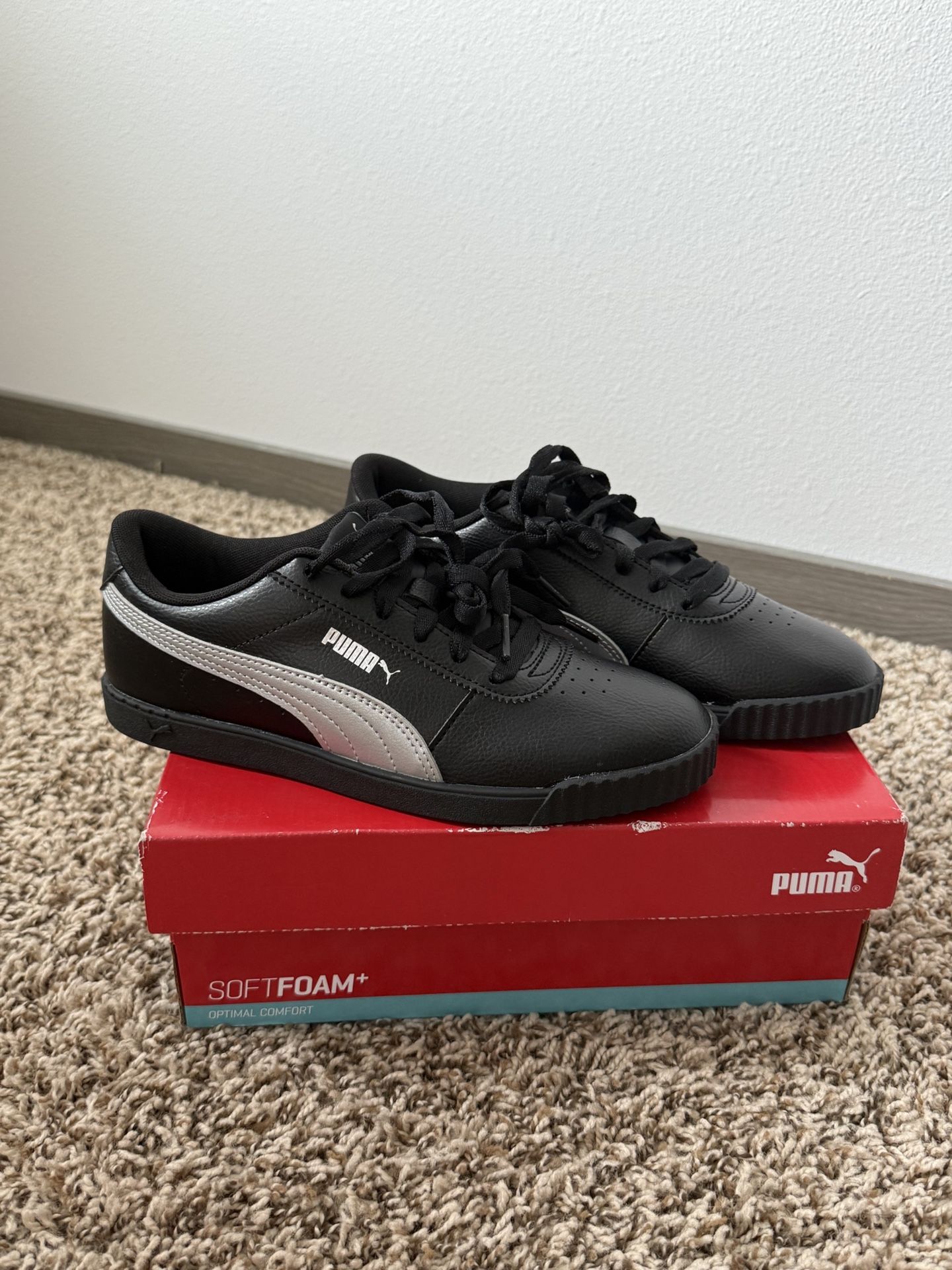 Puma sneakers size 6