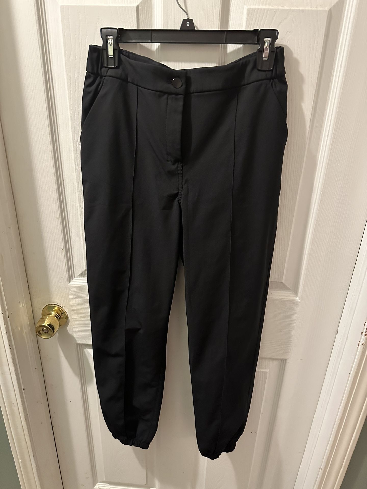 Lululemon Black Joggers 30” Waist 27.5” Inseam 11” Rise Elastic Waistband & Ankles Great Condition