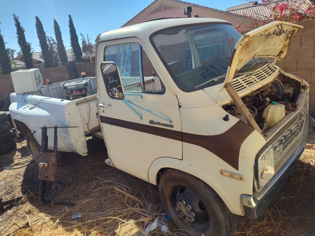 Tweaker Rv 1977dodge Sportsman for Sale in Phoenix, AZ - OfferUp