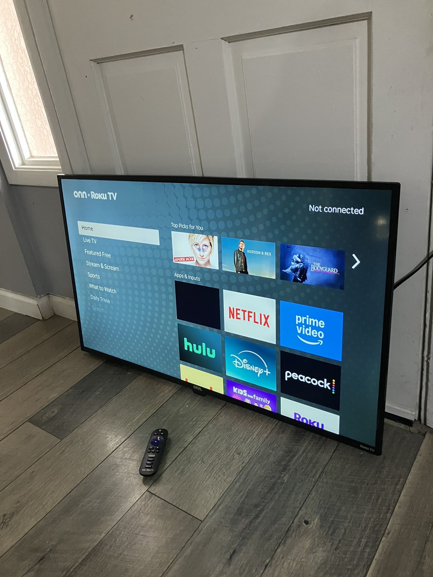 ONN 43-Inch Class 4K Ultra HD LED Smart TV HDR (2160p) Resolution, 60 Hz Refresh Rate, DLED Display, Wireless Streaming