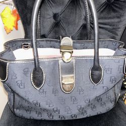 Pre-owned Dooney & Bourke Handbag