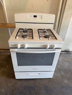 Stove 30” Gas working perfectly $90