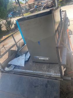 Mini fridge