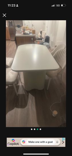 Dinning Table With Chairs