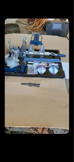Zyliss Original Portable Universal Vise (Switzerland) — Complete Set — $120