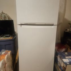 Whirlpool  Refrigerator 