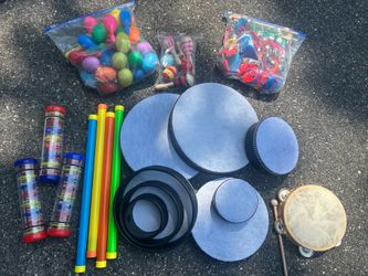 Toy instruments huge lot like new