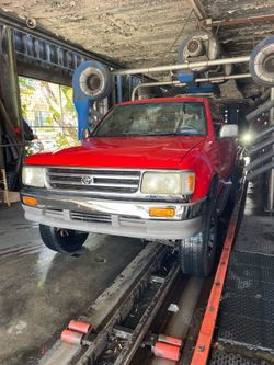 Toyota t100