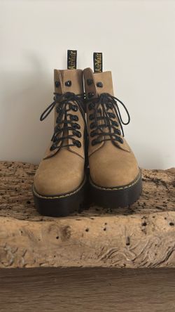 Dr. Marten Boots