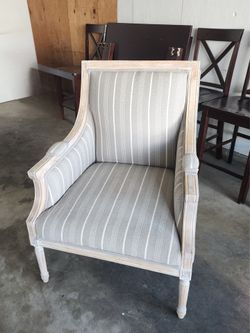Jofran McKenna accent chair
