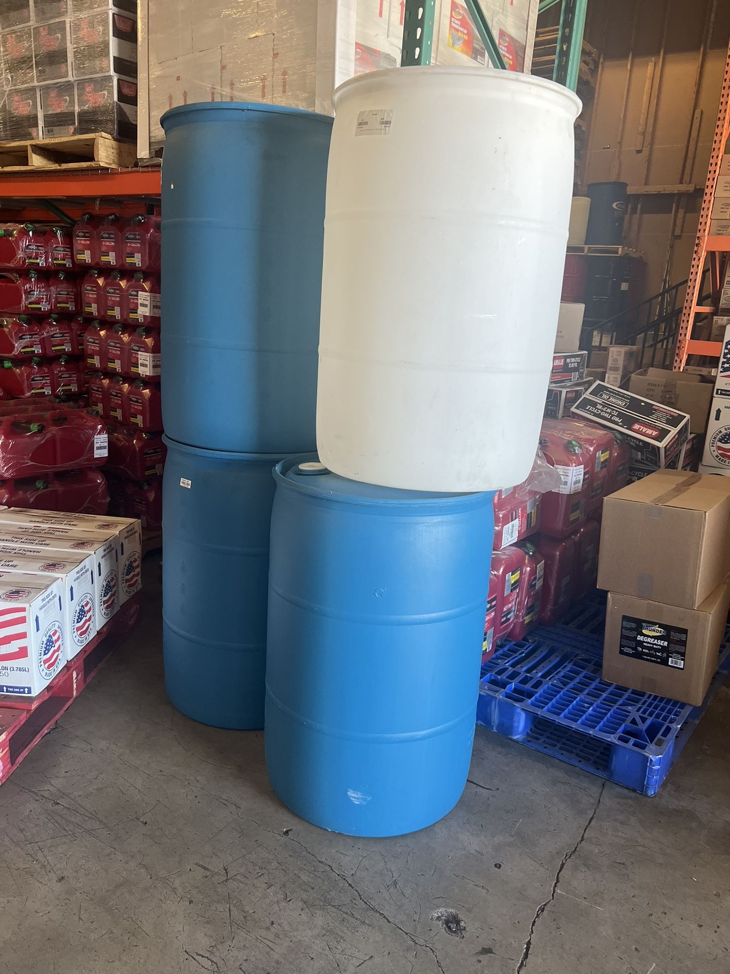 PLASTIC 55 GALLON DRUMS $20 EACH