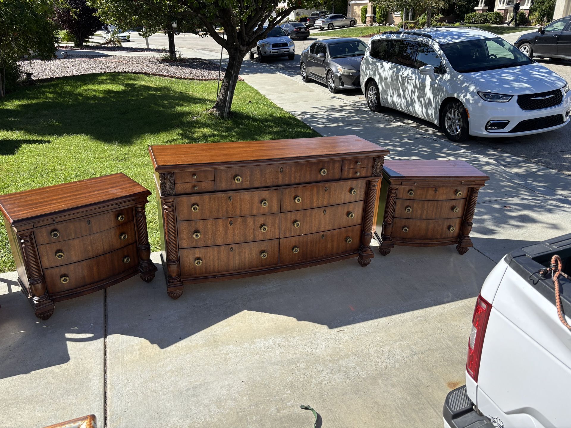 Cal King Bedroom Set