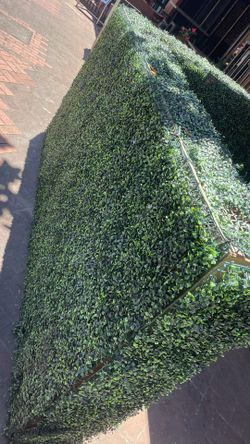 Fake Leaf/grass Hedges